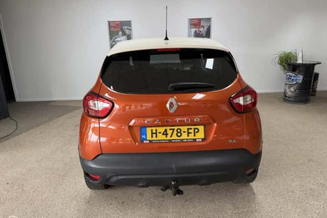 Renault Captur (2015) thumbnail 5