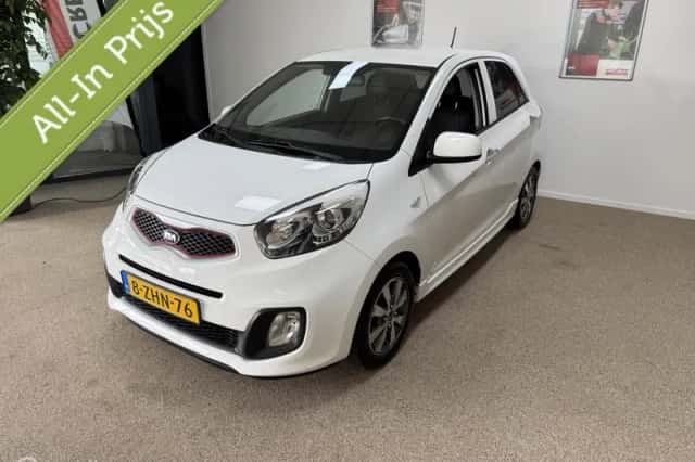 Kia Picanto (2015) thumbnail 1