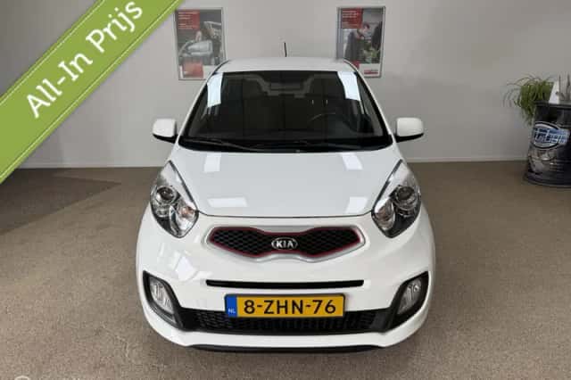 Kia Picanto (2015) thumbnail 2