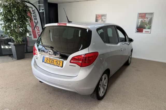 Opel Meriva (2014) thumbnail 4