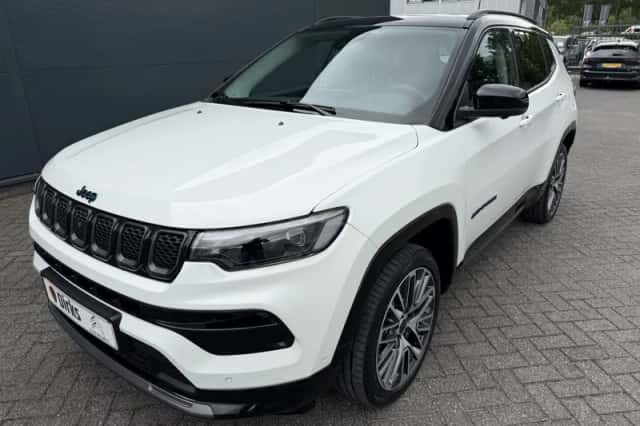 Jeep Compass (2025) thumbnail 3