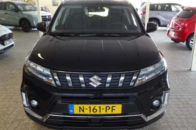 Suzuki Vitara (2021) thumbnail 6