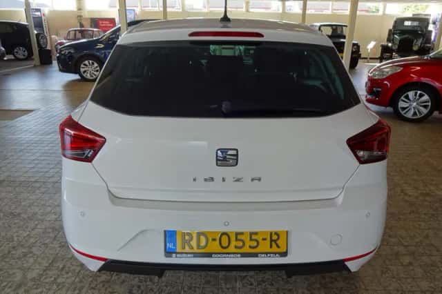 SEAT Ibiza (2018) thumbnail 2