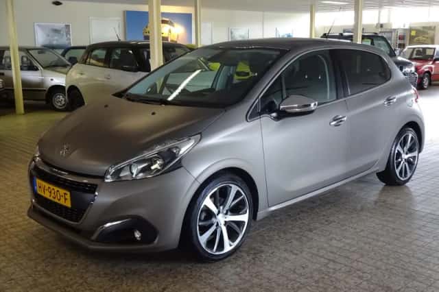 Peugeot 208 (2016) thumbnail 1