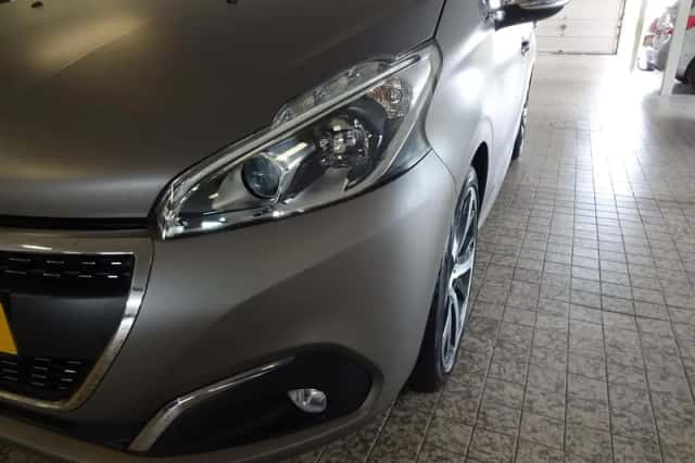 Peugeot 208 (2016) thumbnail 6