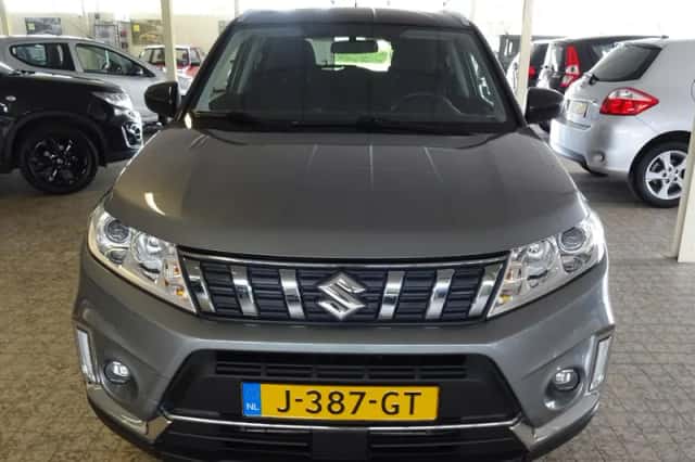 Suzuki Vitara (2020) thumbnail 6