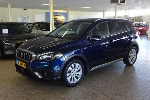 Suzuki S-Cross (2018) thumbnail 1