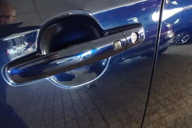 Suzuki S-Cross (2018) thumbnail 3