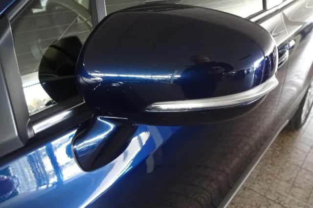 Suzuki S-Cross (2018) thumbnail 4