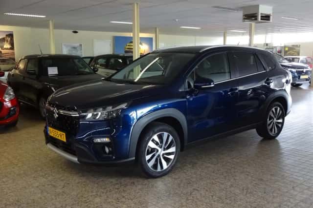 Suzuki S-Cross (2022) thumbnail 1