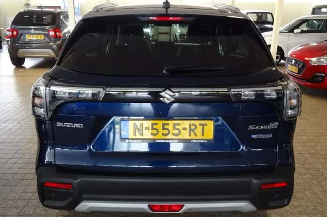 Suzuki S-Cross (2022) thumbnail 2