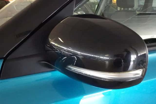 Suzuki Vitara (2015) thumbnail 4