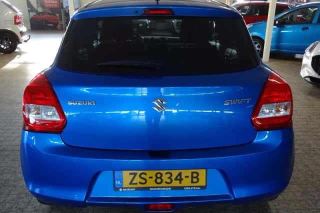 Suzuki Swift (2019) thumbnail 2