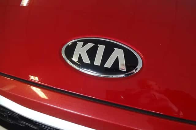 Kia Stonic (2018) thumbnail 6