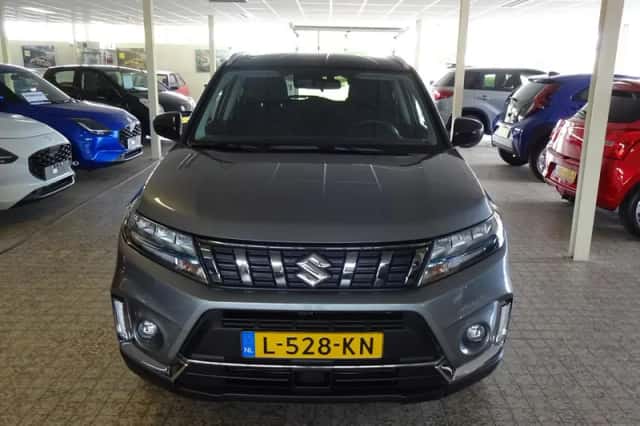 Suzuki Vitara (2021) thumbnail 6