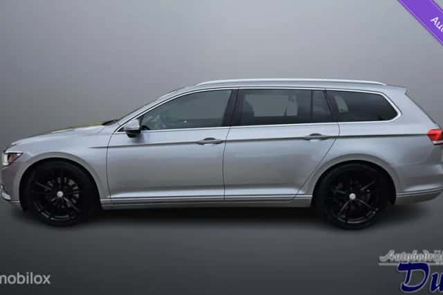 Volkswagen Passat (2019) thumbnail 2