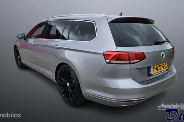 Volkswagen Passat (2019) thumbnail 5