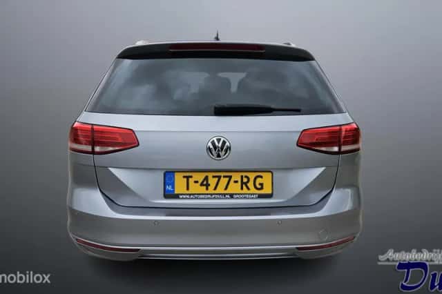Volkswagen Passat (2019) thumbnail 6