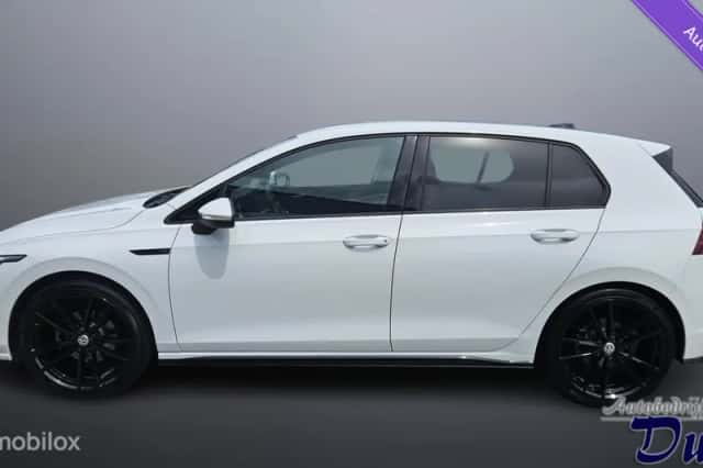 Volkswagen Golf (2020) thumbnail 2