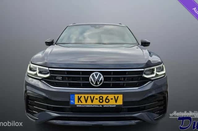 Volkswagen Tiguan (2021) thumbnail 3