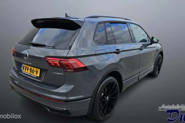 Volkswagen Tiguan (2021) thumbnail 5