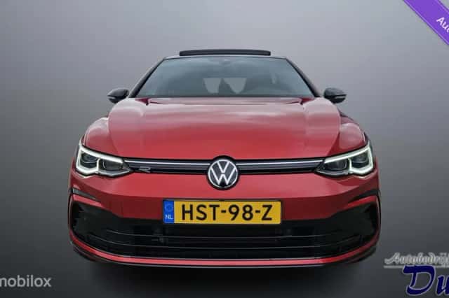 Volkswagen Golf (2021) thumbnail 3