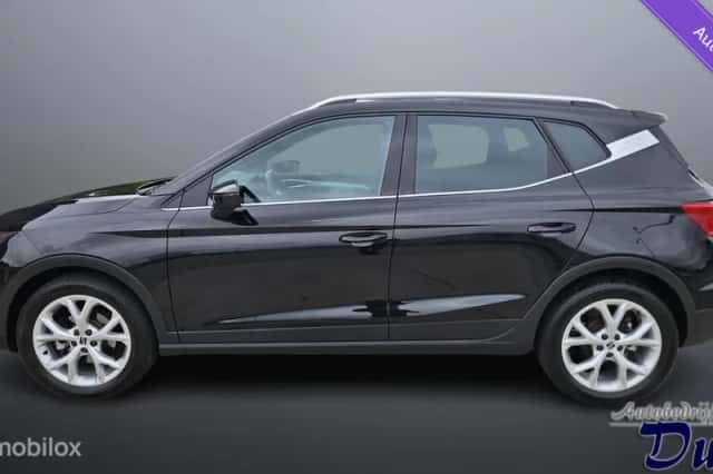 SEAT Arona (2025) thumbnail 2