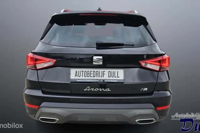 SEAT Arona (2025) thumbnail 6