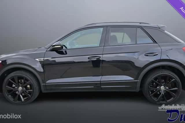 Volkswagen T-Roc (2023) thumbnail 2