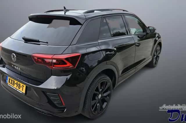Volkswagen T-Roc (2023) thumbnail 5