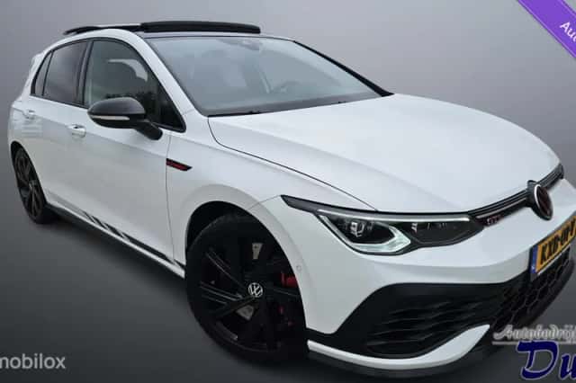 Volkswagen Golf (2022) thumbnail 1