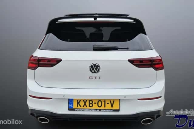 Volkswagen Golf (2022) thumbnail 6