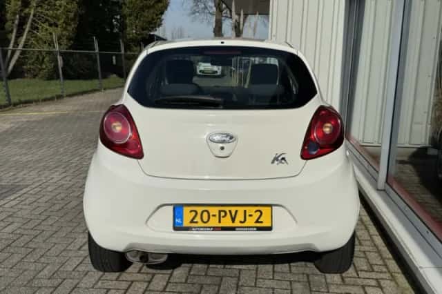Ford Ka (2011) thumbnail 3