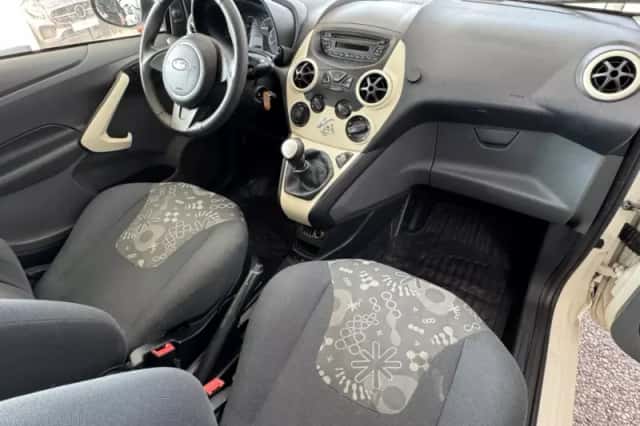 Ford Ka (2011) thumbnail 5