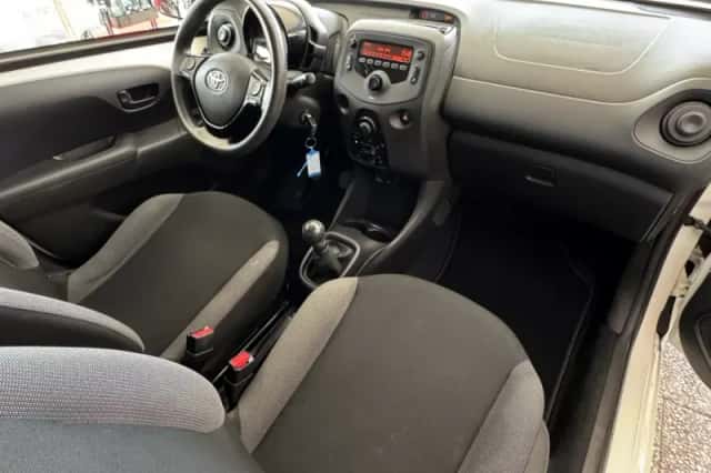 Toyota Aygo (2019) thumbnail 5