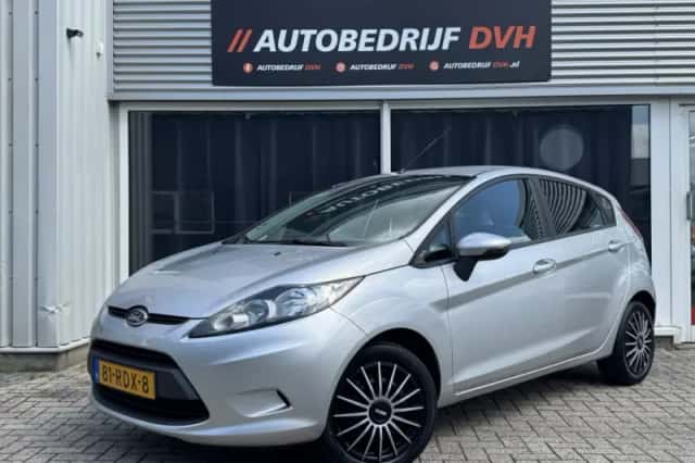 Ford Fiesta (2011) thumbnail 1