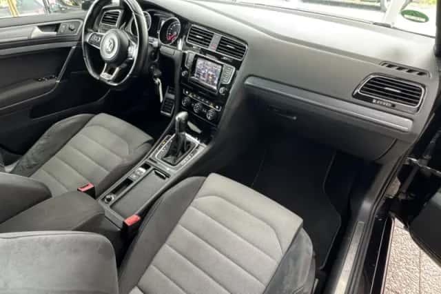 Volkswagen Golf (2014) thumbnail 5