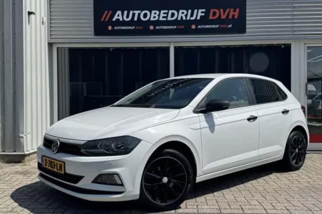 Volkswagen Polo (2018) thumbnail 1
