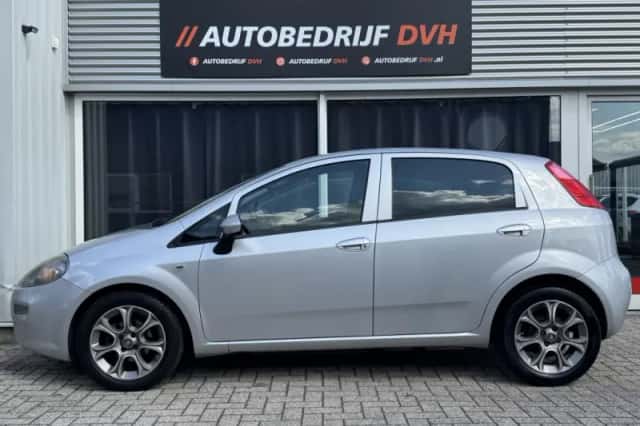 Fiat Punto Evo (2016) thumbnail 2