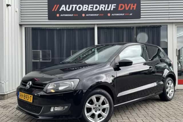 Volkswagen Polo (2011) thumbnail 1