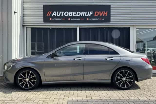 Mercedes-Benz CLA-Klasse (2013) thumbnail 2