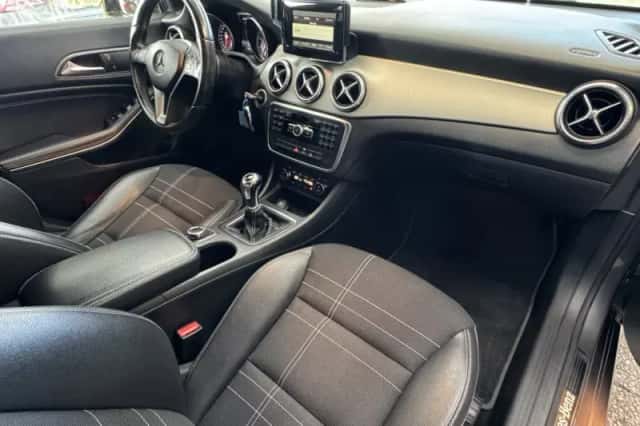Mercedes-Benz CLA-Klasse (2013) thumbnail 5