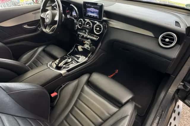 Mercedes-Benz GLC-Klasse Coupé (2017) thumbnail 5