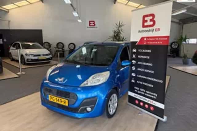 Peugeot 107 (2012) thumbnail 1