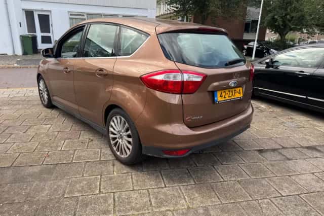 Ford C-Max (2013) thumbnail 3