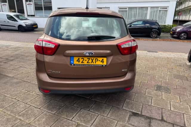 Ford C-Max (2013) thumbnail 4