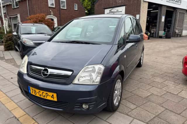 Opel Meriva (2008) thumbnail 2