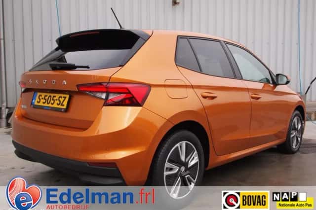 Škoda Fabia (2022) thumbnail 4