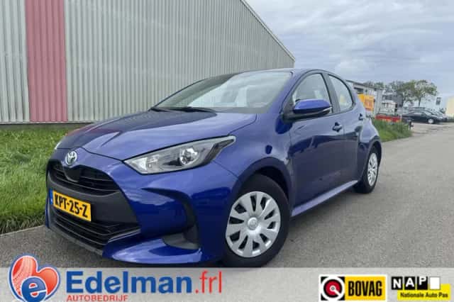Toyota Yaris (2022) thumbnail 1