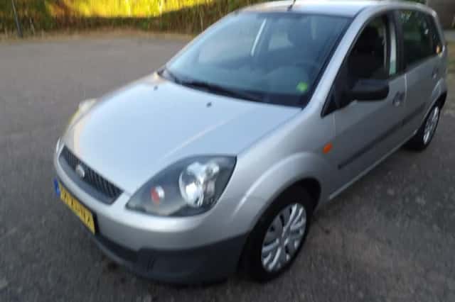 Ford Fiesta (2008) thumbnail 1